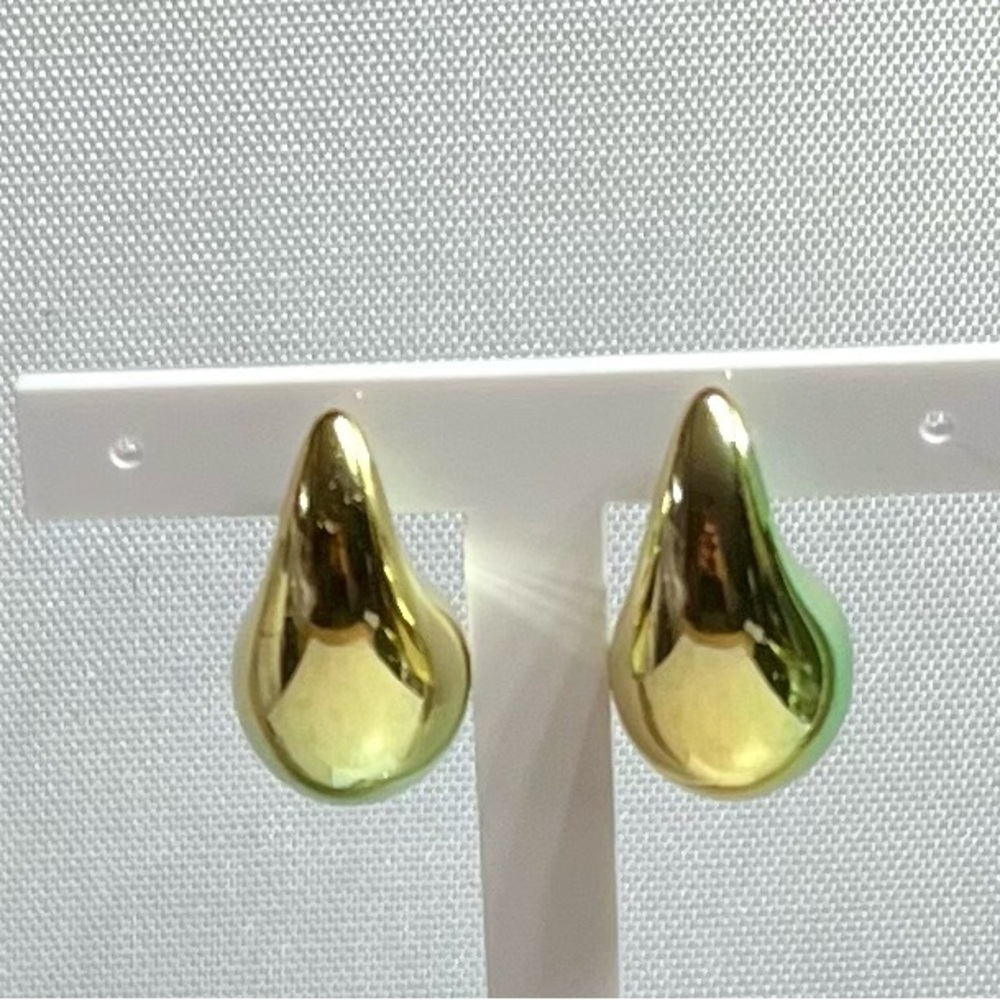 Waterdrop Chunky Post Earrings